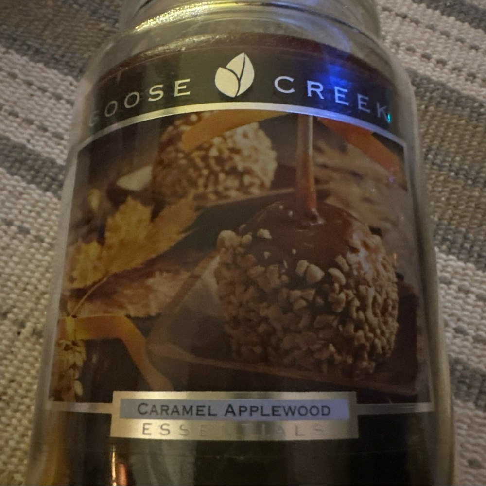 Goose Creek Caramel Applewood Scented Jar Candle - Brown